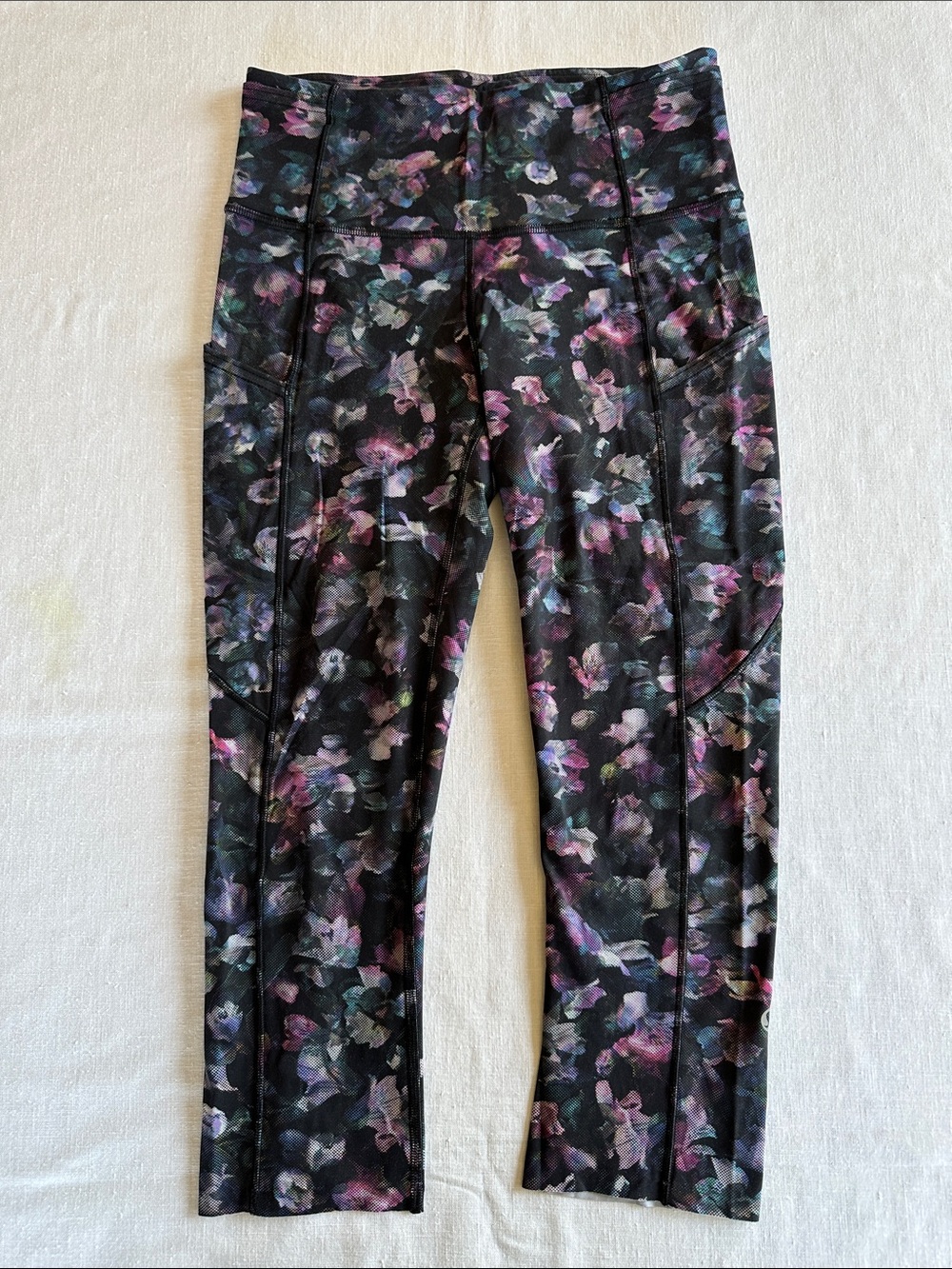 Lululemon Fast and Free Crop 4 Activate Floral Multi